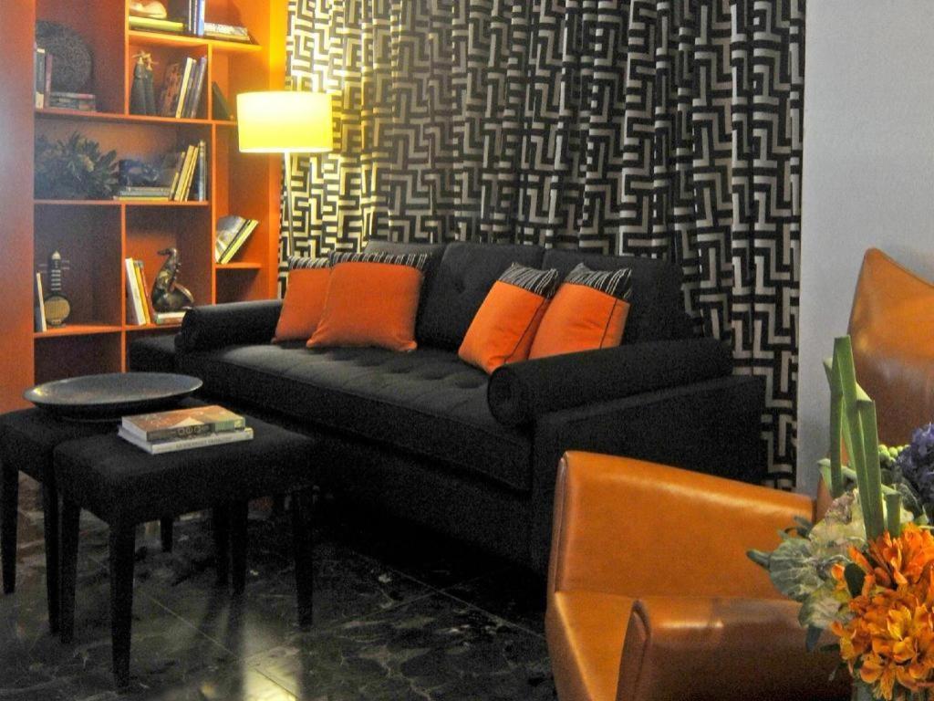Hive Hotel Quezon City Exterior foto